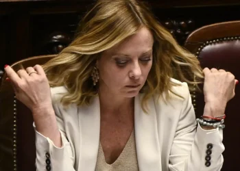 Meloni alega ter sido denunciada por ser “cúmplice de genocídio” e de Israel