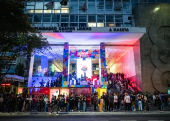 Com recorde de jogadores, Brasil define campeão de disputa do game Tetris