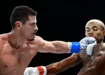 Por que toda a torcida queria que Davi Brito apanhasse e perdesse luta