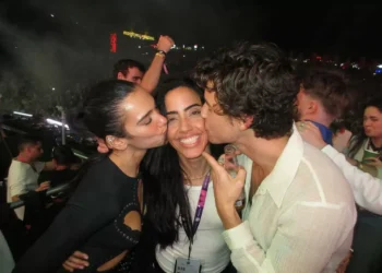 A brasileira que uniu Dua Lipa, Shawn Mendes e Ivete Sangalo