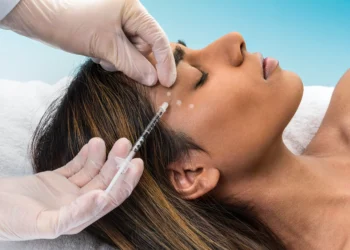 Anvisa alerta para risco de botulismo iatrogênico após aplicação de botox; entenda quadro e sinais