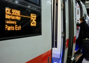 Bruxelas quer rede de alta velocidade europeia em 2040. Lisboa ficará a 9 horas de Paris