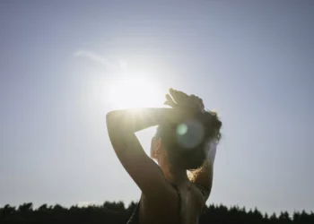 O poder da gratidão para acalmar o cérebro: lições da neurociência