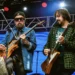 O rumo dos guitarristas do Charlie Brown Jr. em meio a disputa com família de Chorão