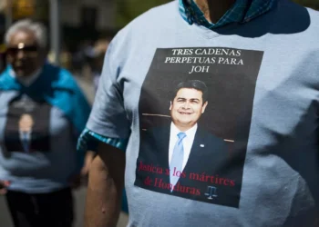 Trump liberta antigo Presidente das Honduras condenado por tráfico de droga