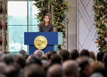 “Democracia é essencial para a paz.” Filha de María Corina Machado emociona em Oslo