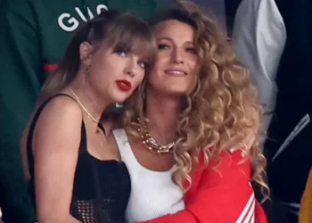 Troca de mensagens revela tensão na amizade de Taylor Swift e Blake Lively