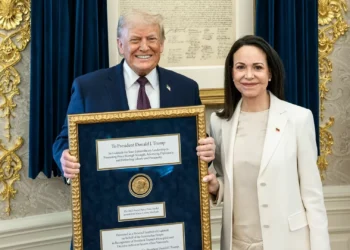 “Prémio da Paz é inseparável do laureado”: Instituto Nobel reage à oferta de Corina Machado a Trump