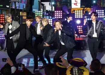 BTS anuncia nova turnê mundial e retorna ao Brasil com três shows em SP