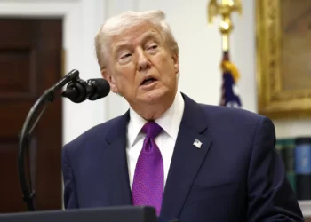 Trump anuncia 5.000 milhões de dólares do Conselho de Paz para Gaza e pede desmilitarização do Hamas