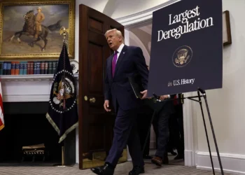 Trump “rasga” decisão que considerava gases com efeito de estufa uma ameaça à saúde pública