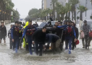 Mais de 50 mil pessoas retiradas de casa devido a inundações no norte de Marrocos