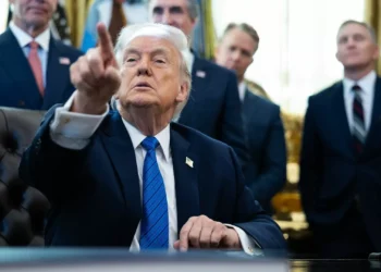 Casa Branca apaga publicação de Trump que comparava Barack e Michelle Obama a macacos