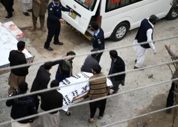 Pelo menos 31 mortos em ataque a mesquita xiita no Paquistão