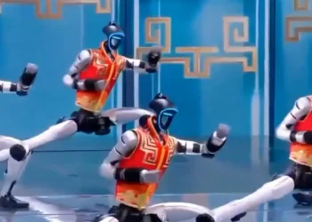 Vídeo assustador ou fascinante? Na China, o melhor dançarino em palco foi um robot