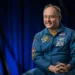 Astronauta retirado da Estação Espacial Internacional fala após problema de saúde